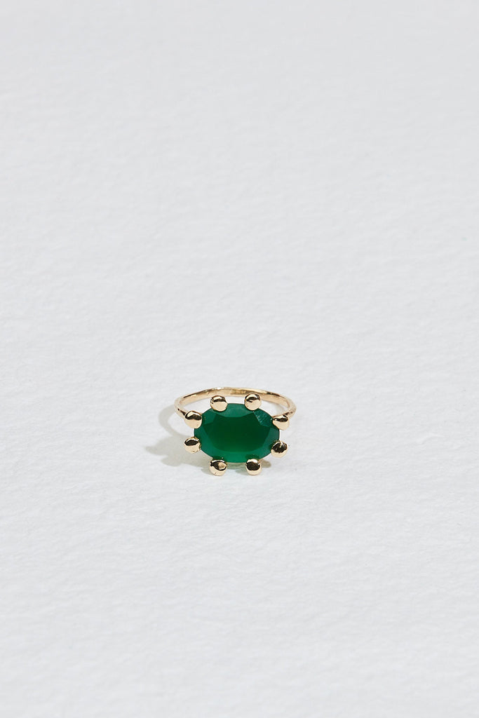 gold ring with xl prongs and green onyx