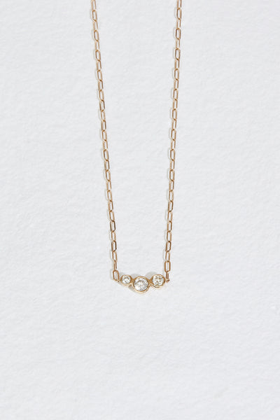 ネックレス・ペンダント Golden Necklace ASYMMETRICALBEZELSETDIAMONDNEC