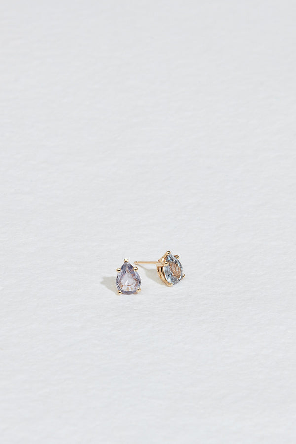 gold stud earrings with lavender pear sapphires