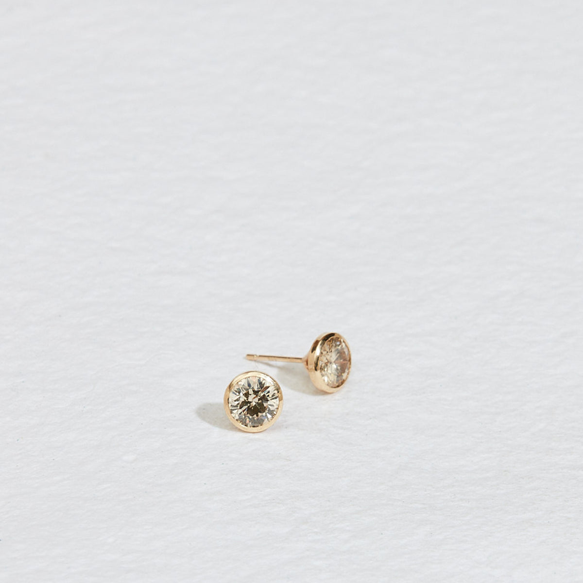 OPENBACKBEZELSETROUNDCHAMPAGNE