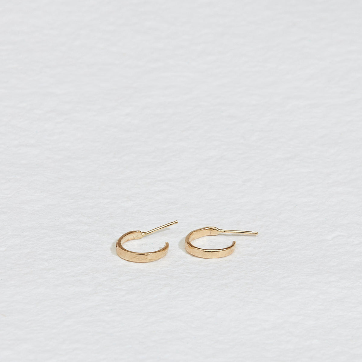 JP STRAIGHT HOOP | Jane Pope Jewelry